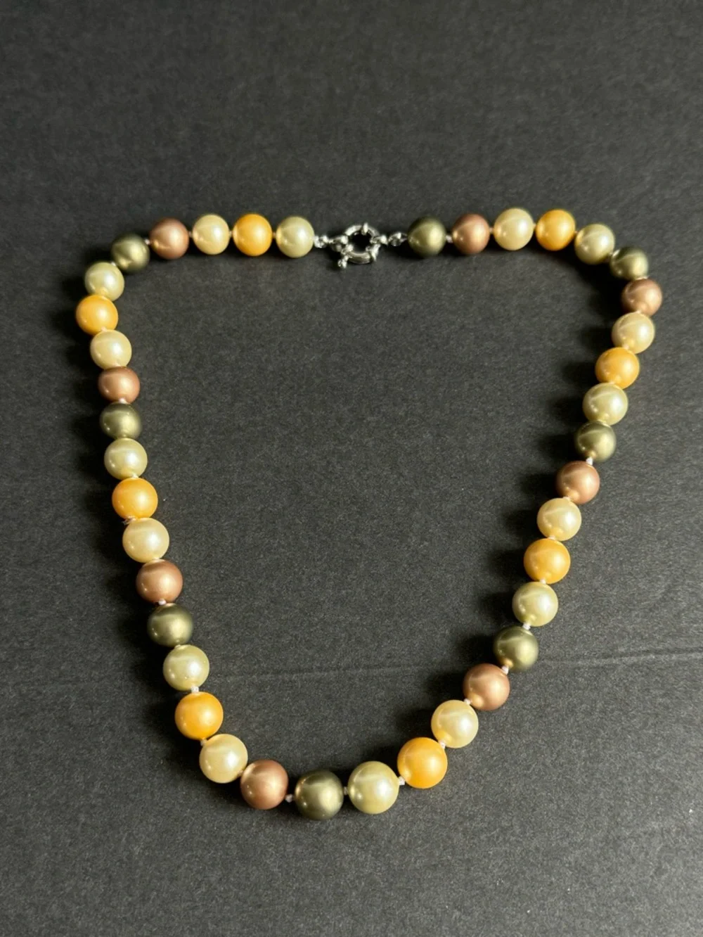 Vintage Multicolor‎ Pearl Bead Necklace Yellow Gold Champagne Old Money Capsule